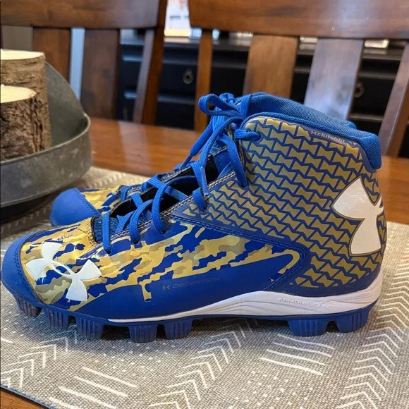 Under Armour Blue and Gold Baseball Cleats - Picture 2 of 4
